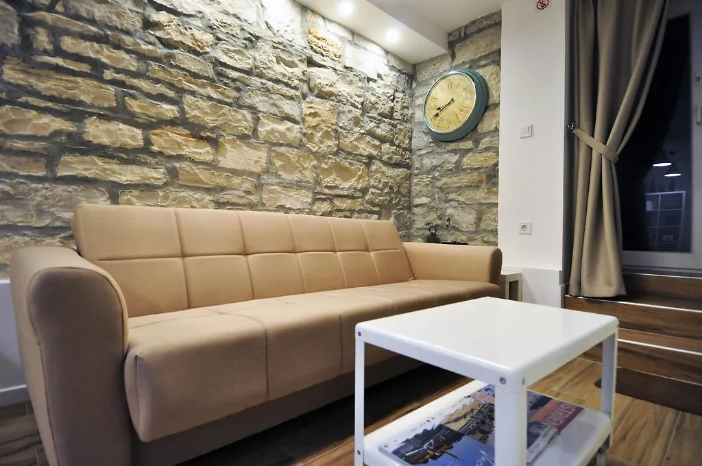 Amfora Deluxe Studio PUY